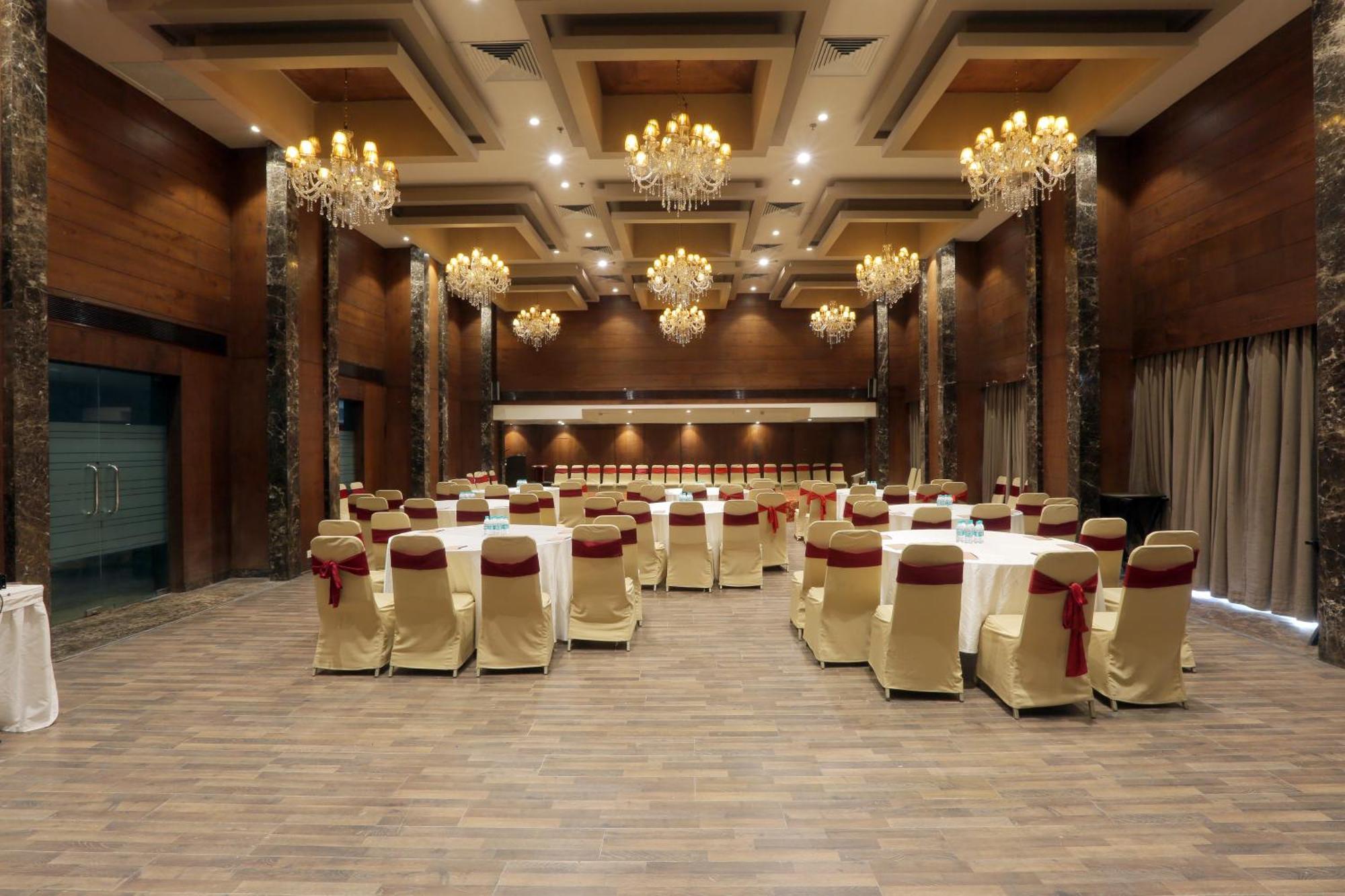 Vesta International Hotel Jaipur Eksteriør billede