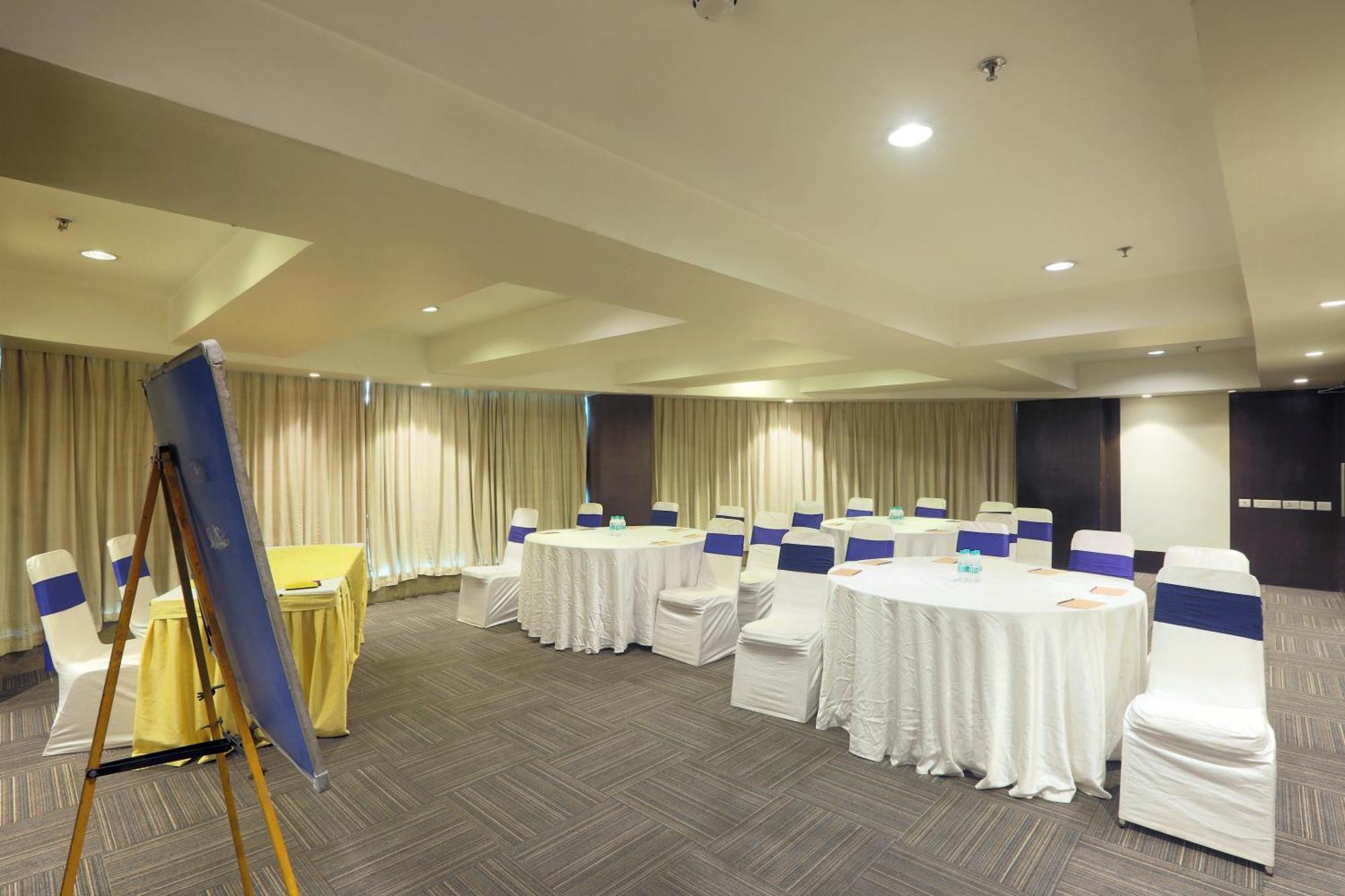 Vesta International Hotel Jaipur Eksteriør billede